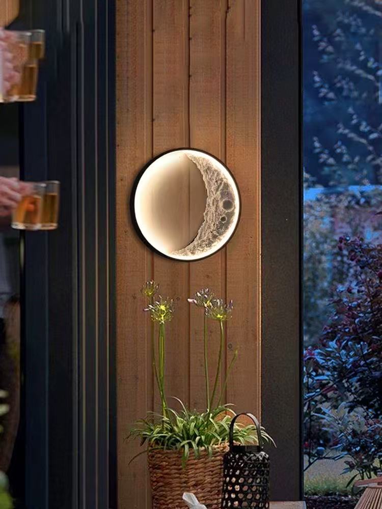 Outdoor Crescent Creative Waterproof Wall Light