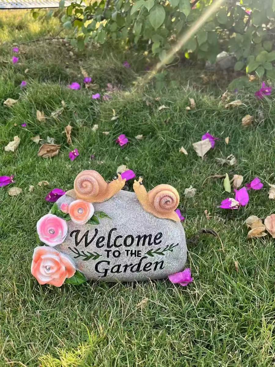 Solar Snail Stone Ornament Lamp