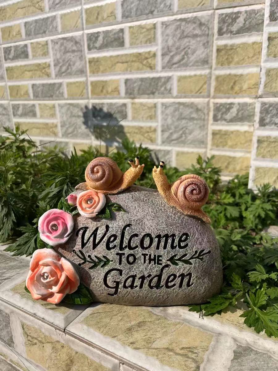 Solar Snail Stone Ornament Lamp