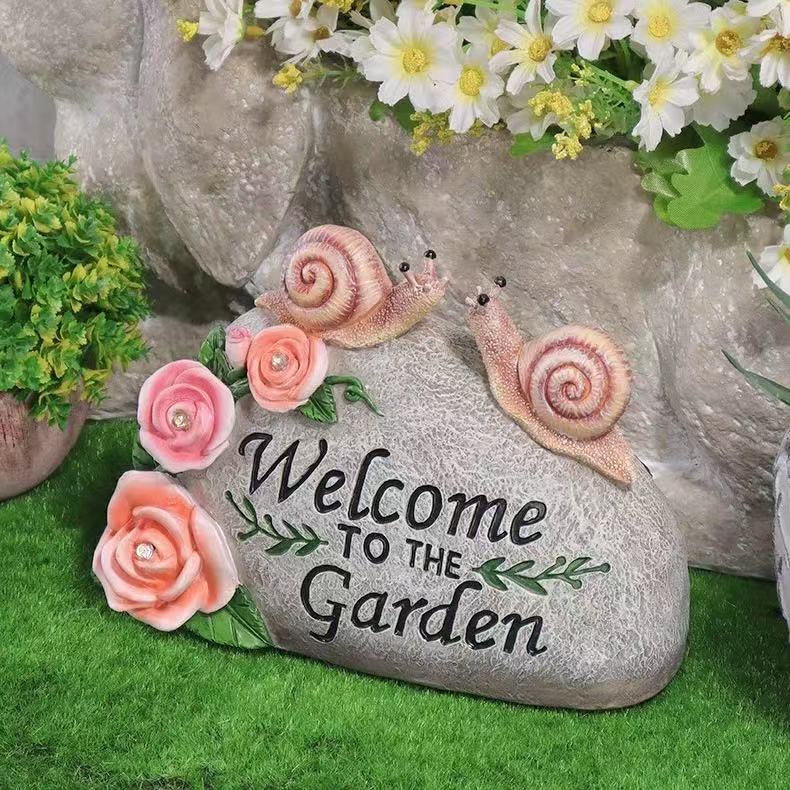 Solar Snail Stone Ornament Lamp